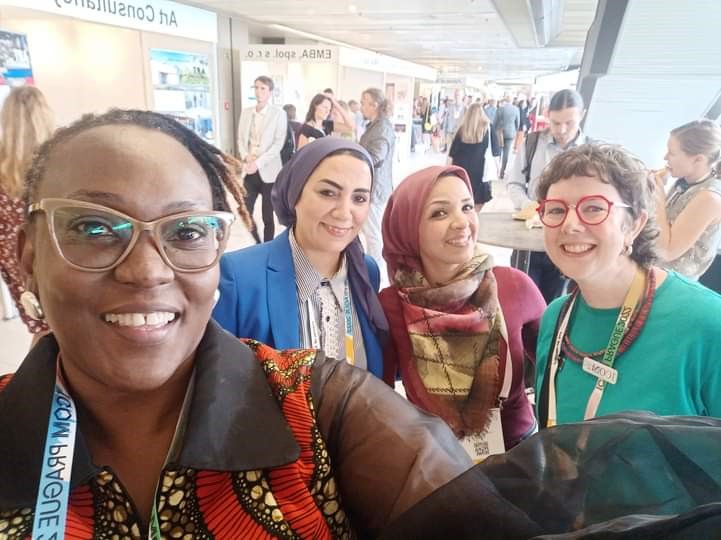 Beimote takes a selfie with ITP and ICOM colleagues