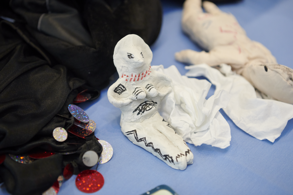 A clay figure made for Object in focus display